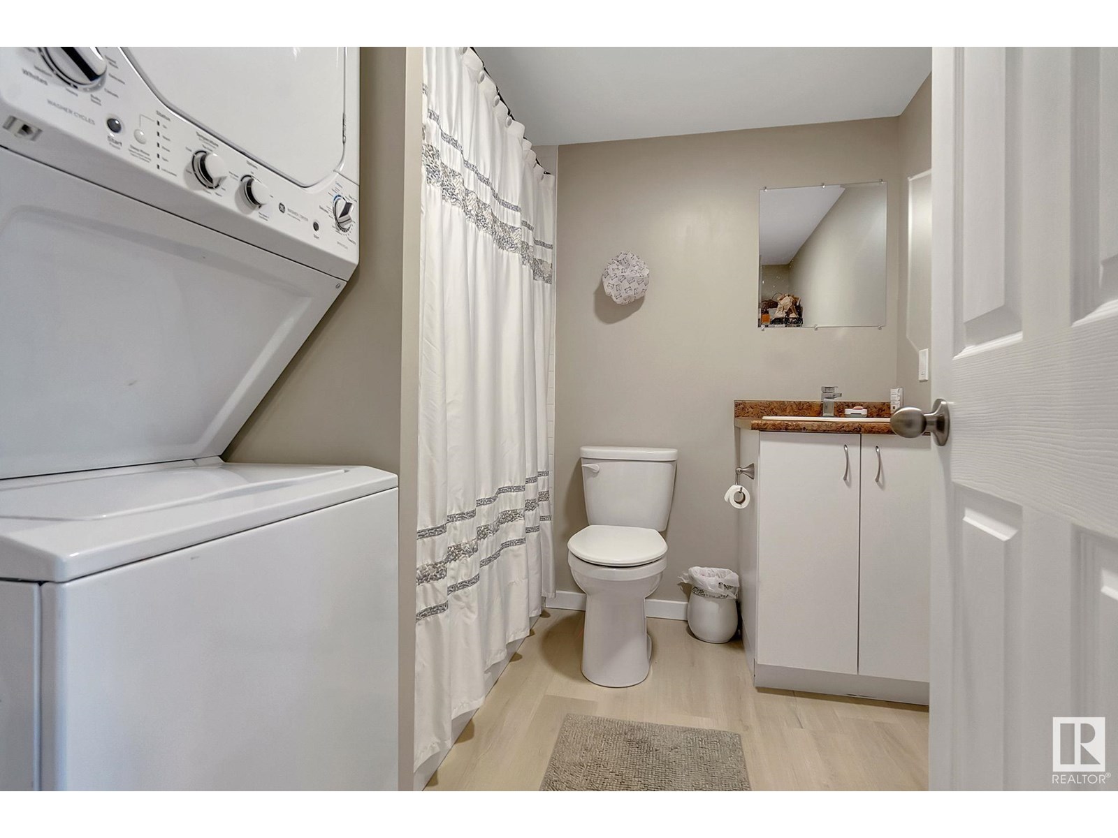 #1-4 4913 47 Av Property Photo 43