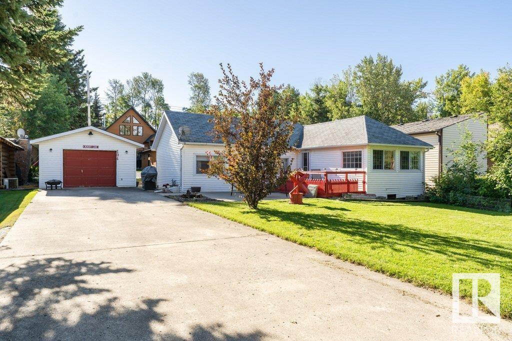 104 1st Av Property Photo 1