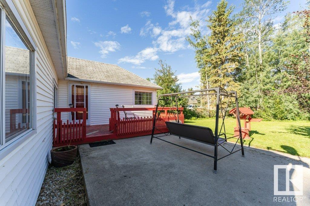 104 1st Av Property Photo 10