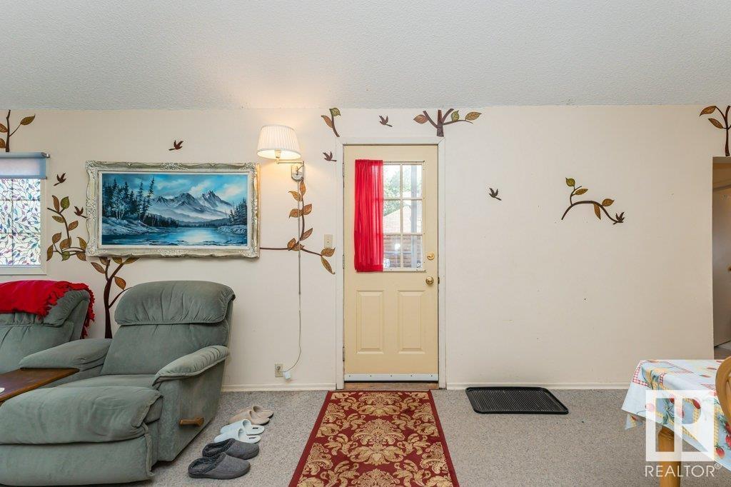 104 1st Av Property Photo 16