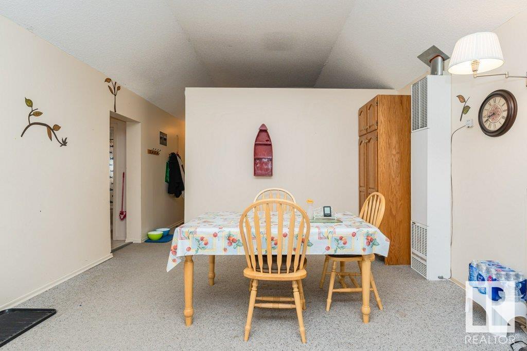 104 1st Av Property Photo 19