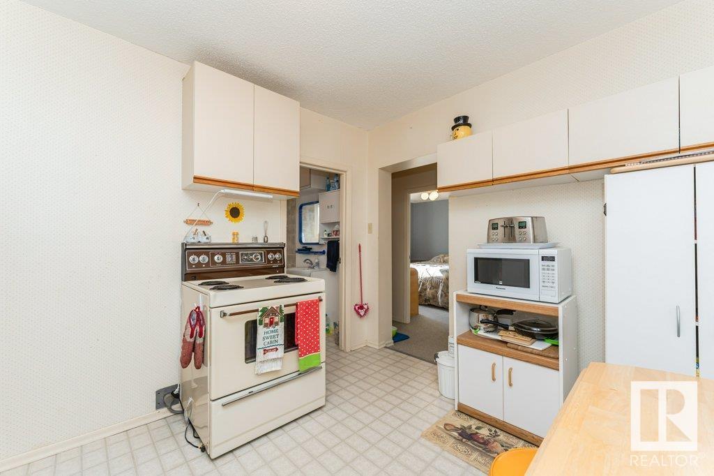 104 1st Av Property Photo 24