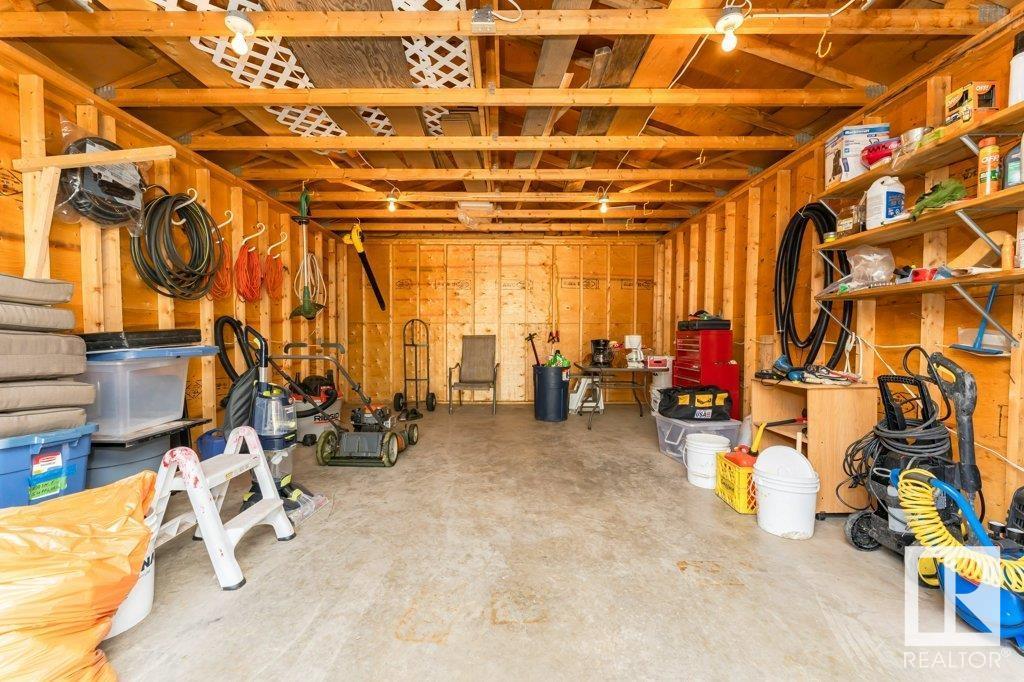 104 1st Av Property Photo 39