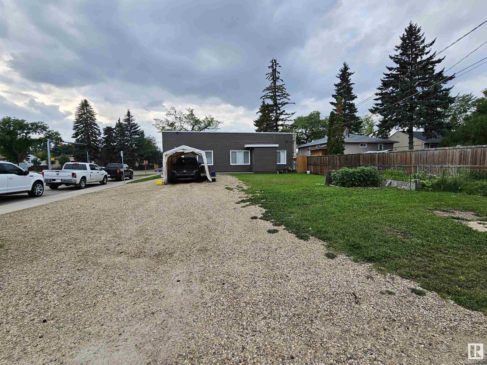 12103 127 St Nw Nw Property Photo 15