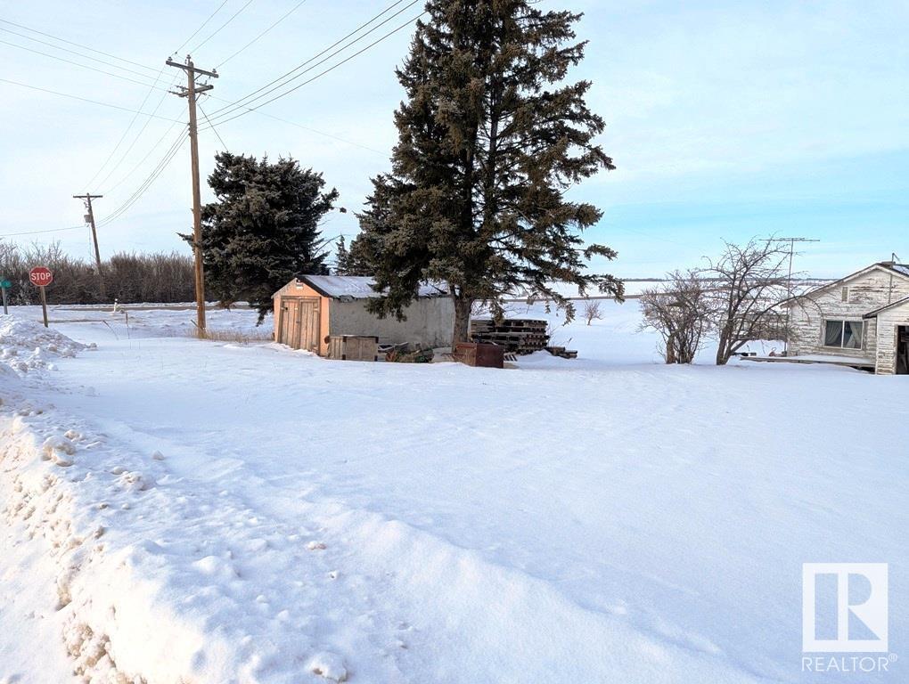 5350 50 Av Property Photo 2