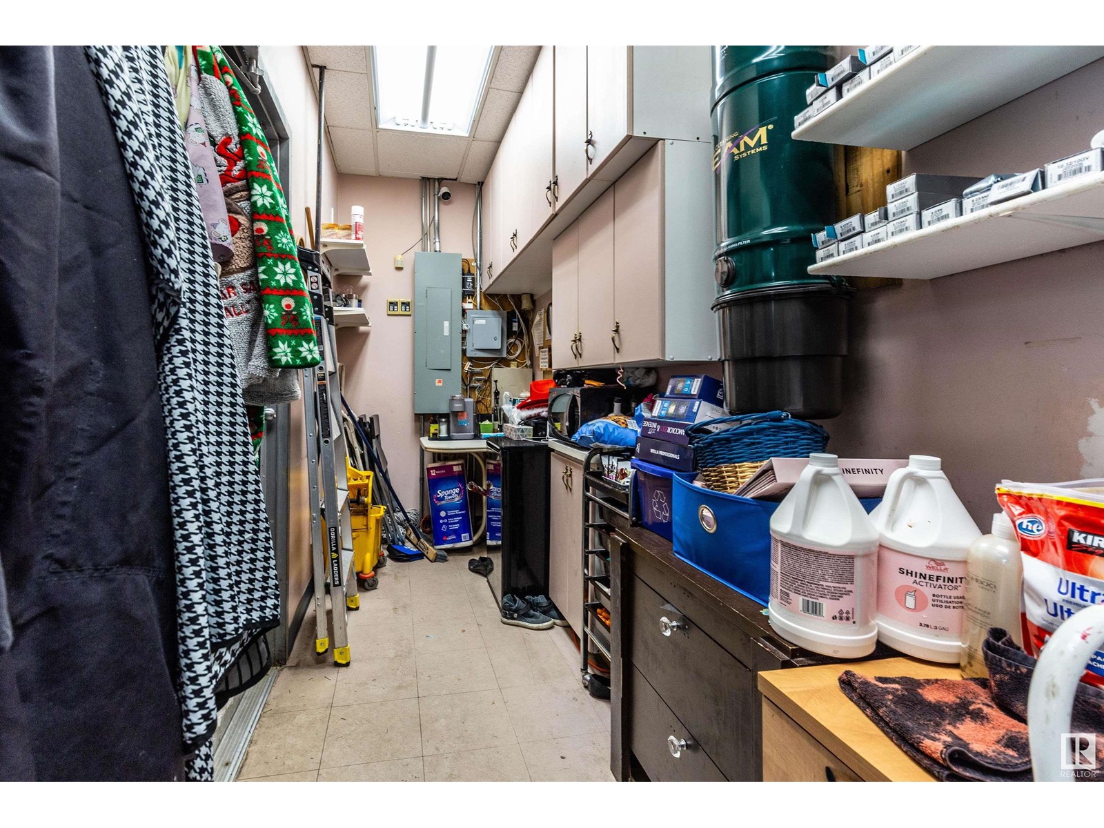 #10 161 Liberton Dr Property Photo 8