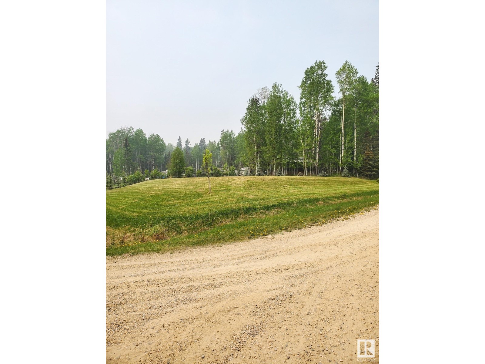 Plan 0520664 Block 2 Lot 15 Property Photo 4