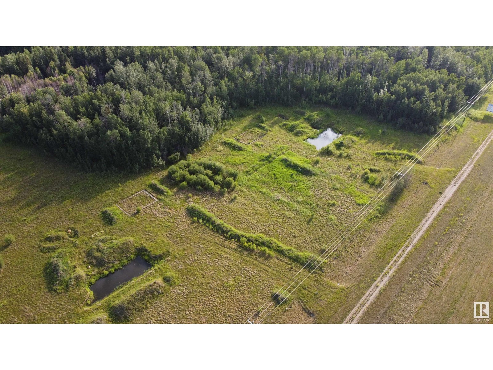 R.r. 42 Hwy 43 Property Photo 9