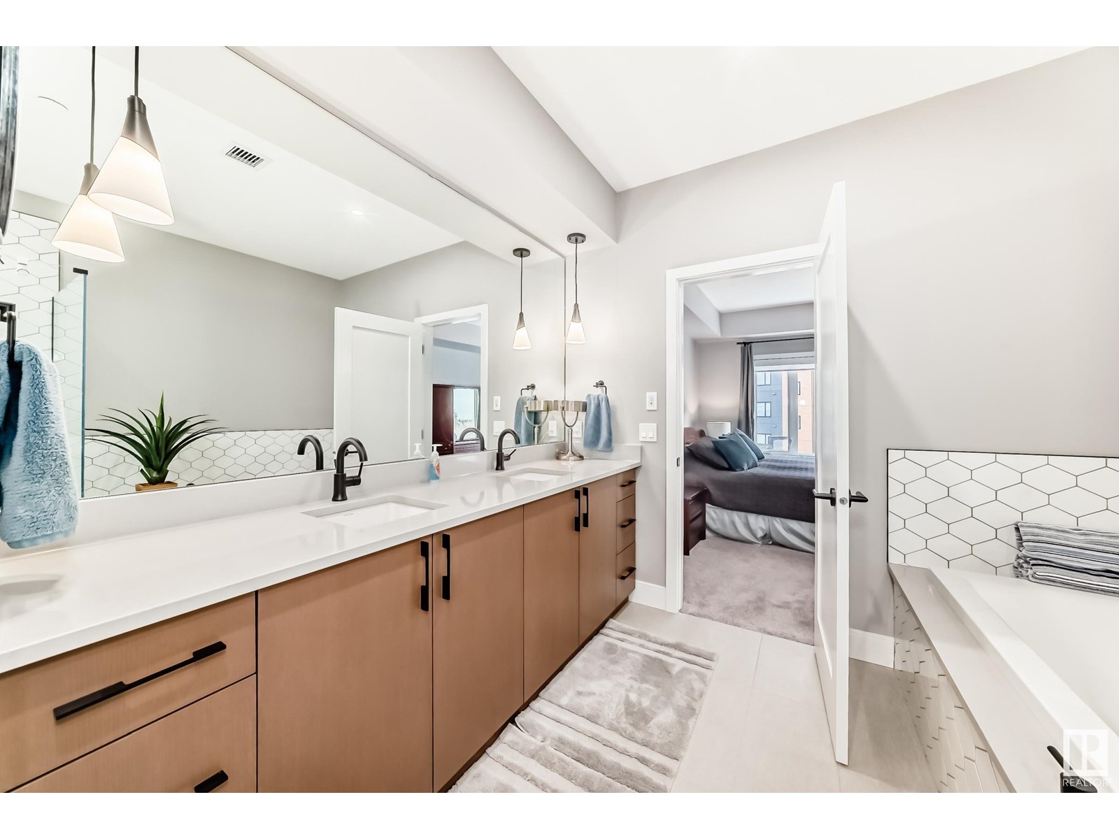 #317 7471 May Cm Nw Property Photo 27