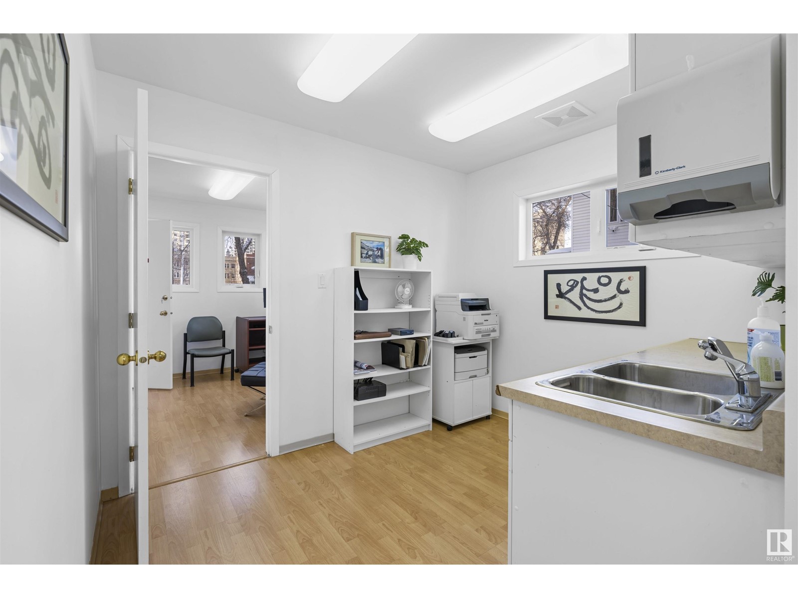 9937 113 St Nw Property Photo 15