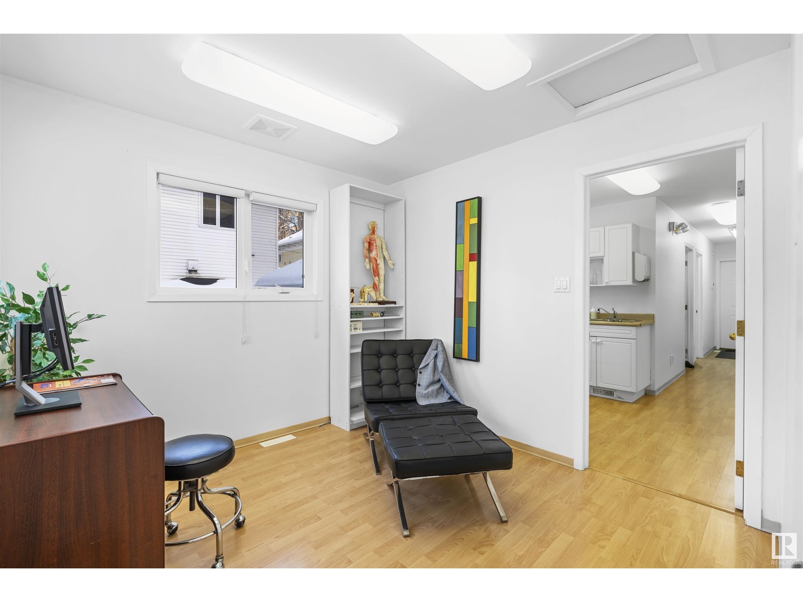 9937 113 St Nw Property Photo 18