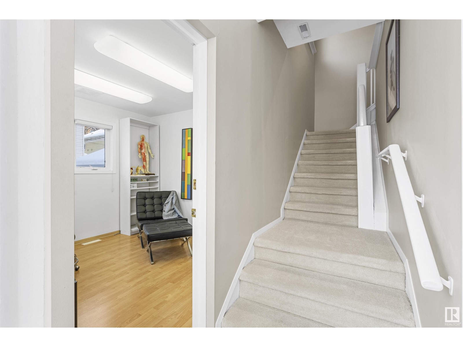 9937 113 St Nw Property Photo 19