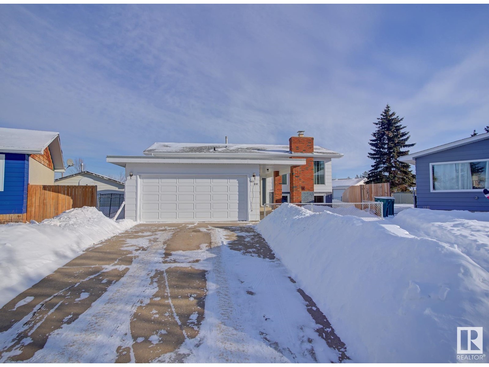 5031 52 St Property Photo