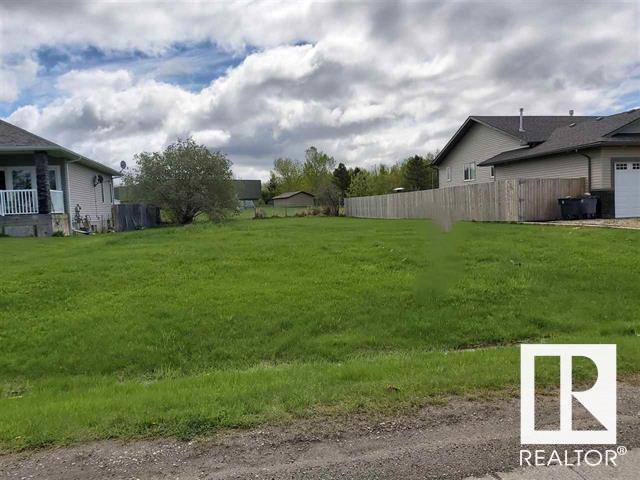 4319 43 AVE Property Photo 1
