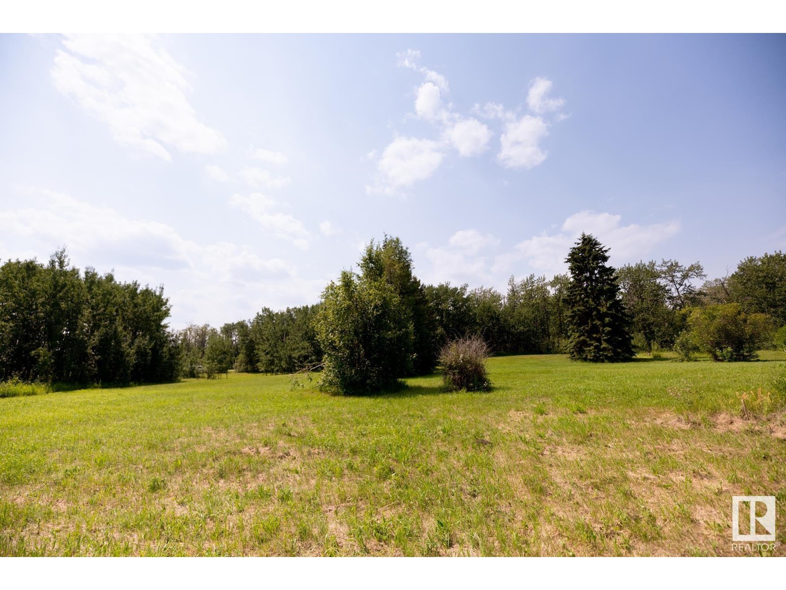 23246 Twp Rd 521a Property Photo 23