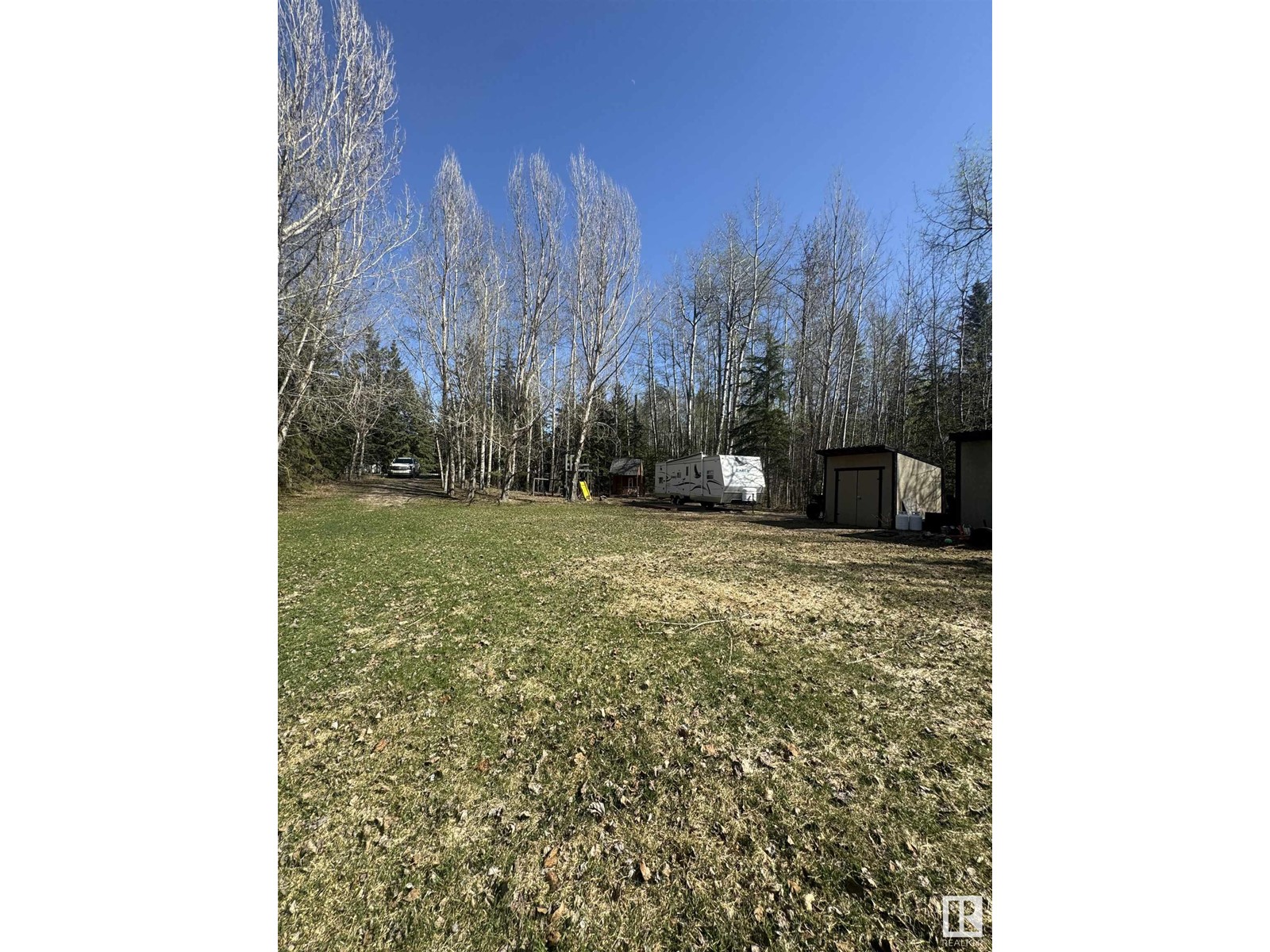 #210 4418 Hwy 633 Property Photo 2