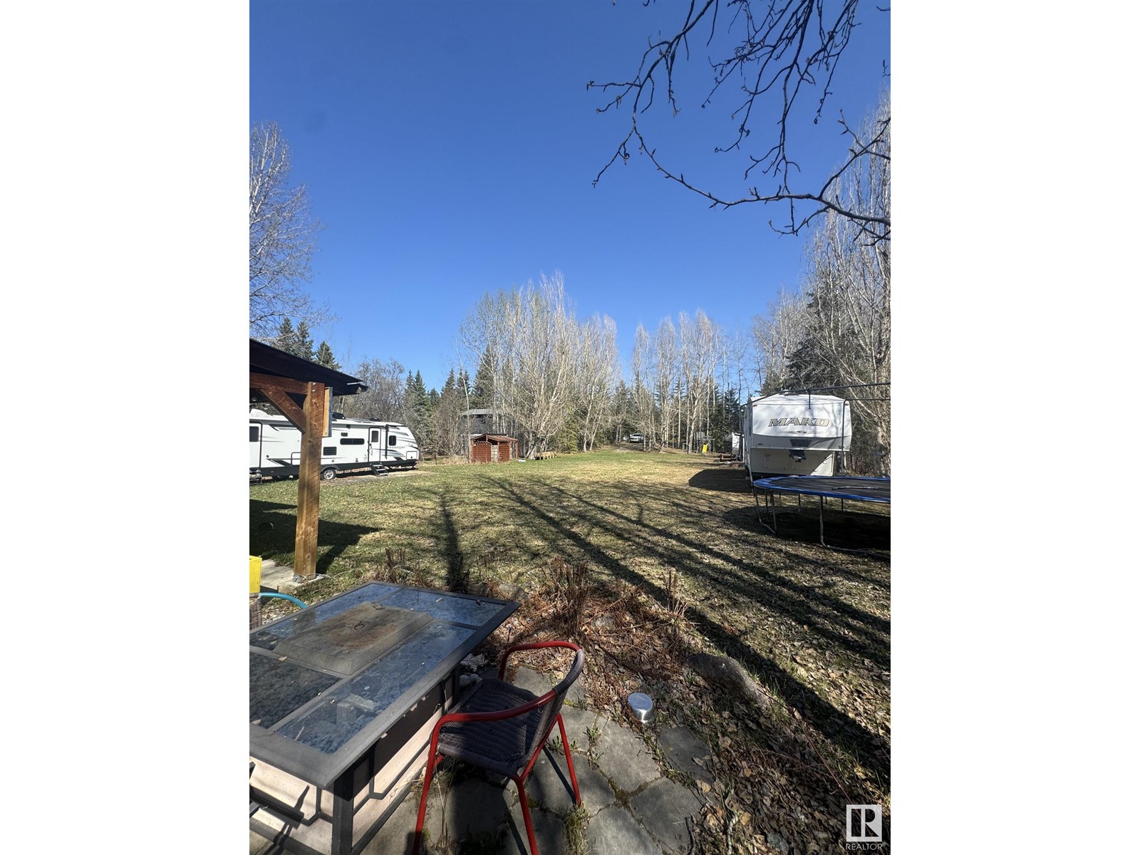 #210 4418 Hwy 633 Property Photo 3
