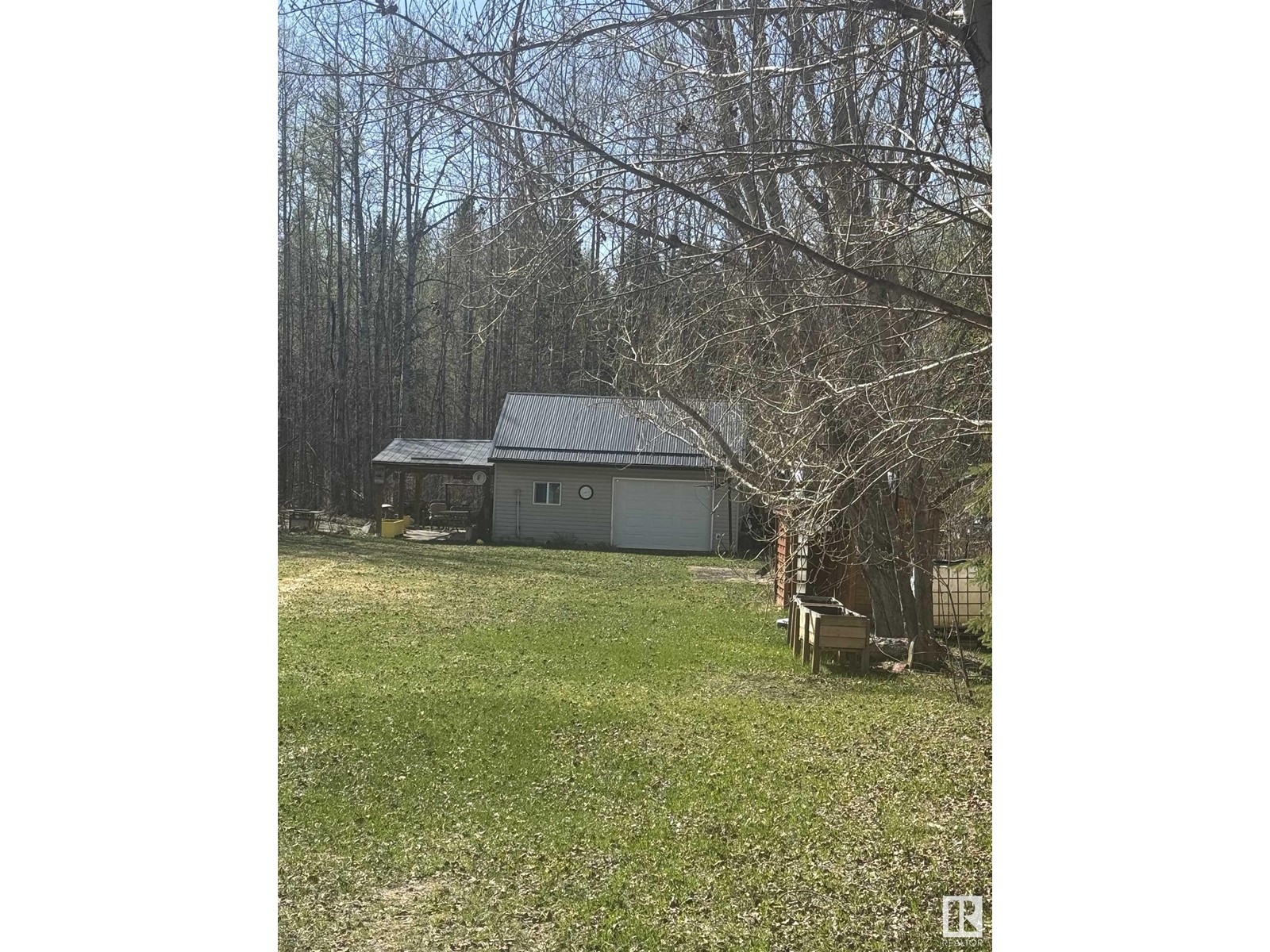 #210 4418 Hwy 633 Property Photo 10