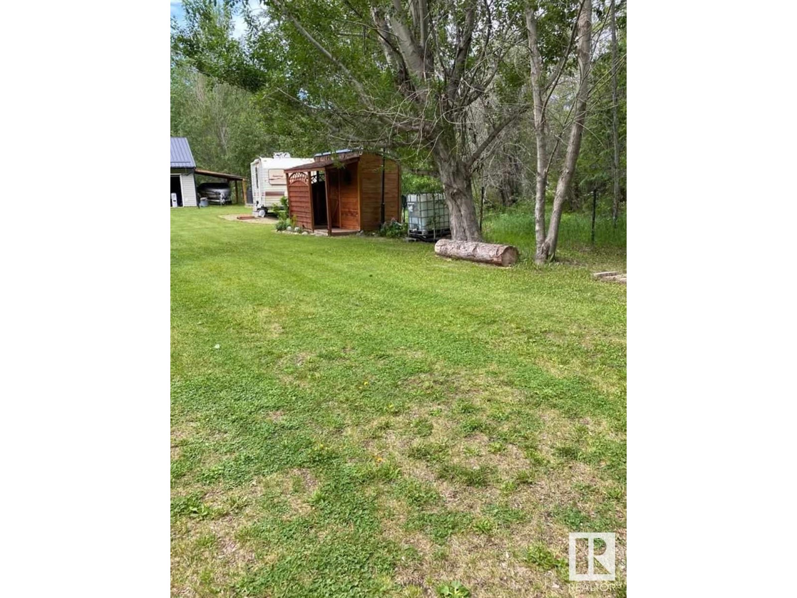 #210 4418 Hwy 633 Property Photo 16
