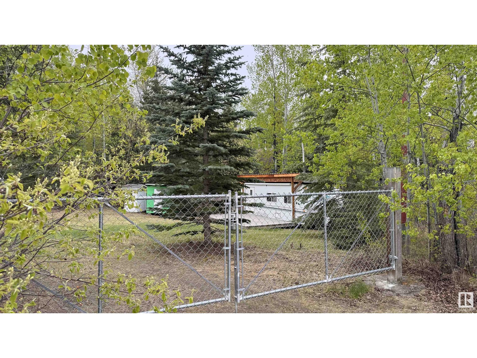 324, 11121 Twp Rd 595 Property Photo 4