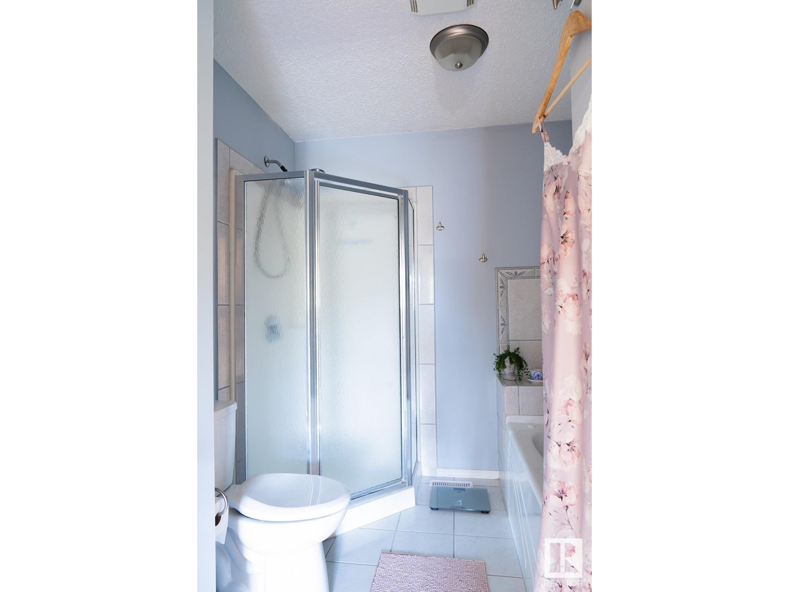 4204 50a Av Property Photo 20