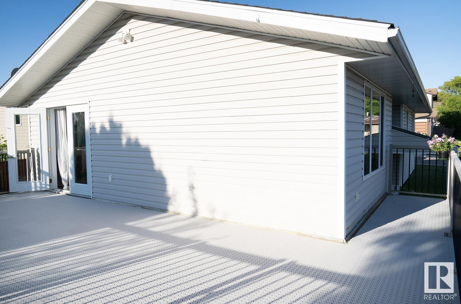 4204 50a Av Property Photo 32