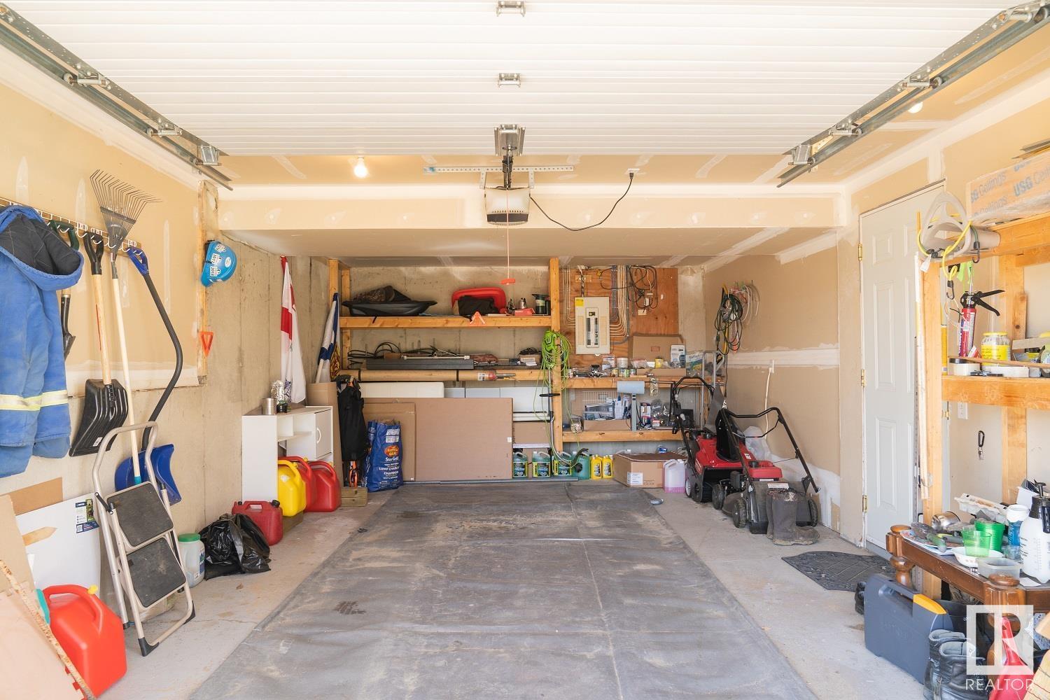 4204 50a Av Property Photo 34