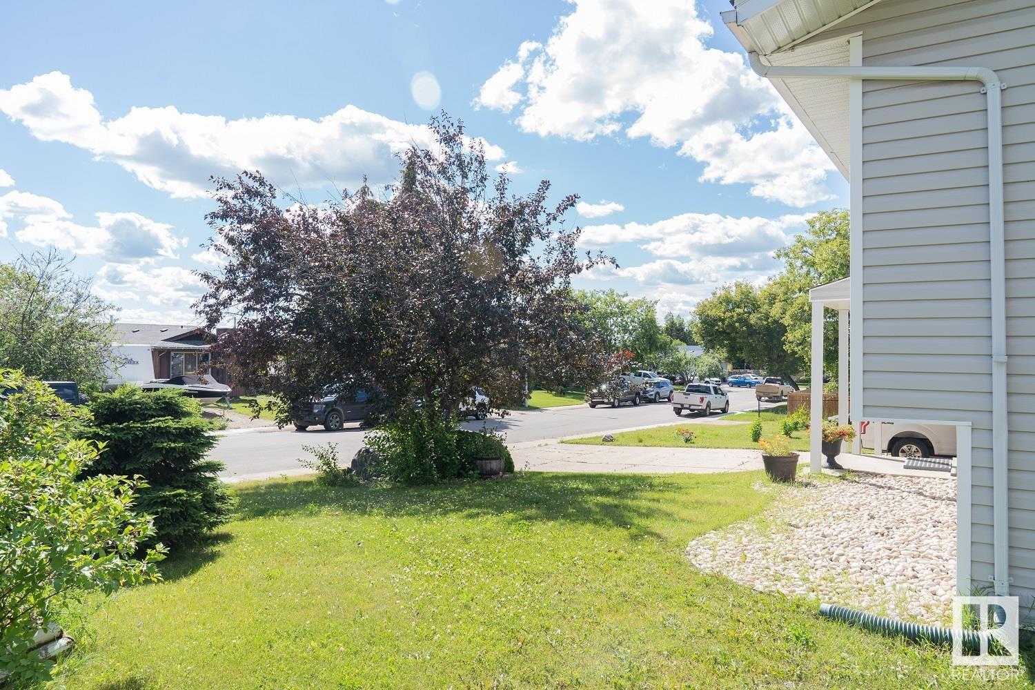 4204 50a Av Property Photo 36