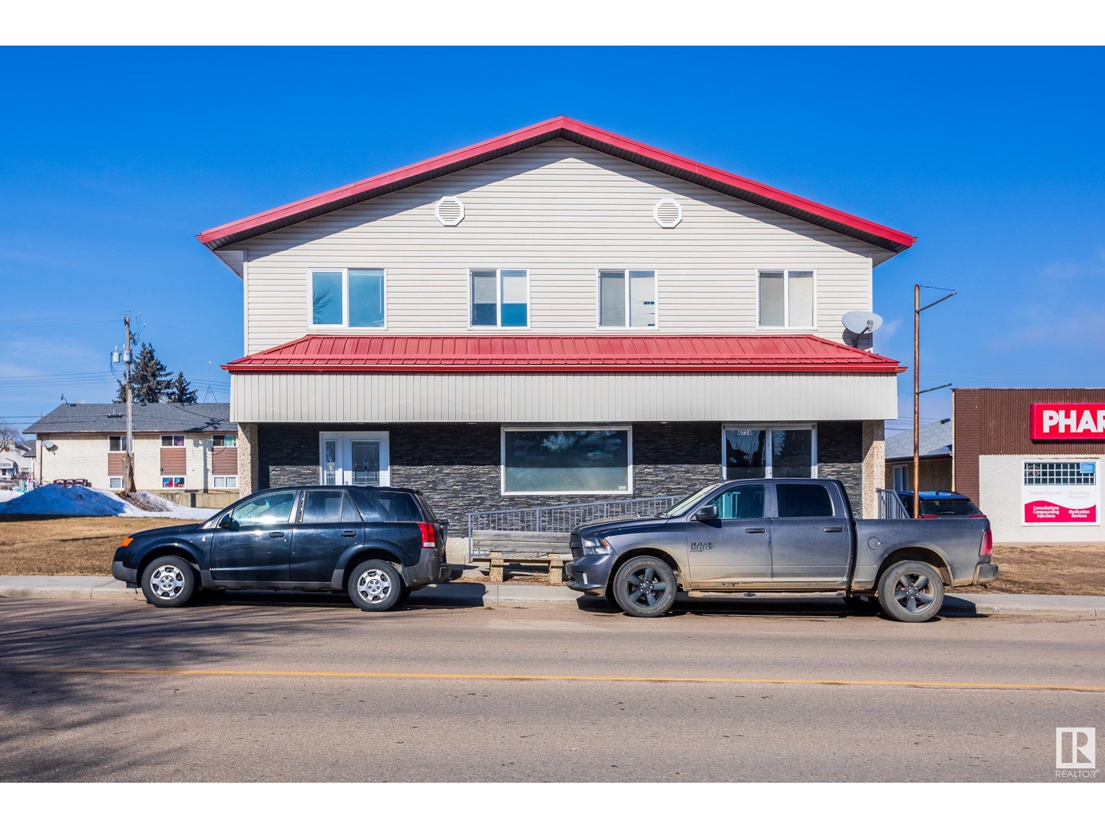 4724 50 Av Property Photo
