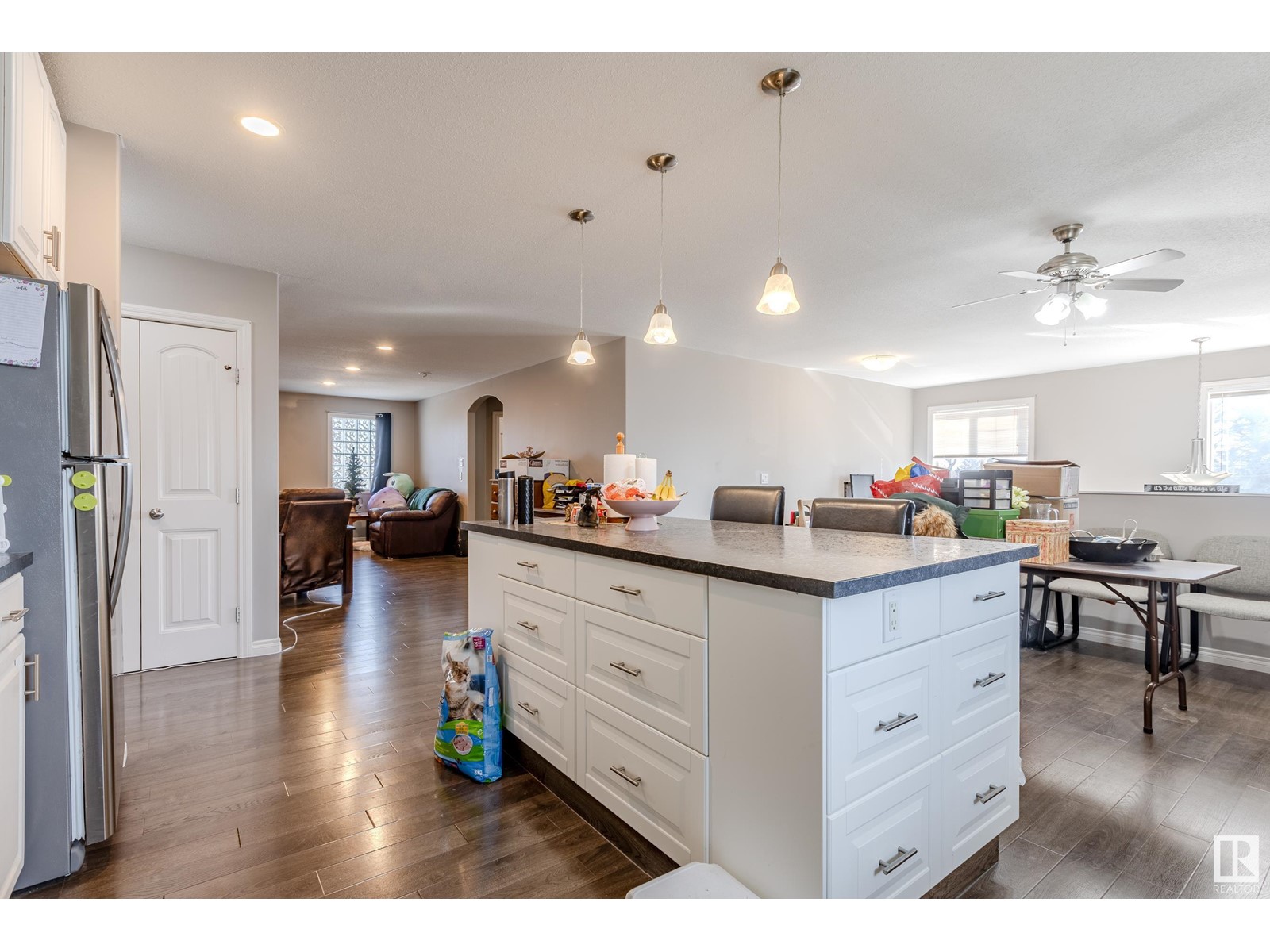 4724 50 Av Property Photo 6