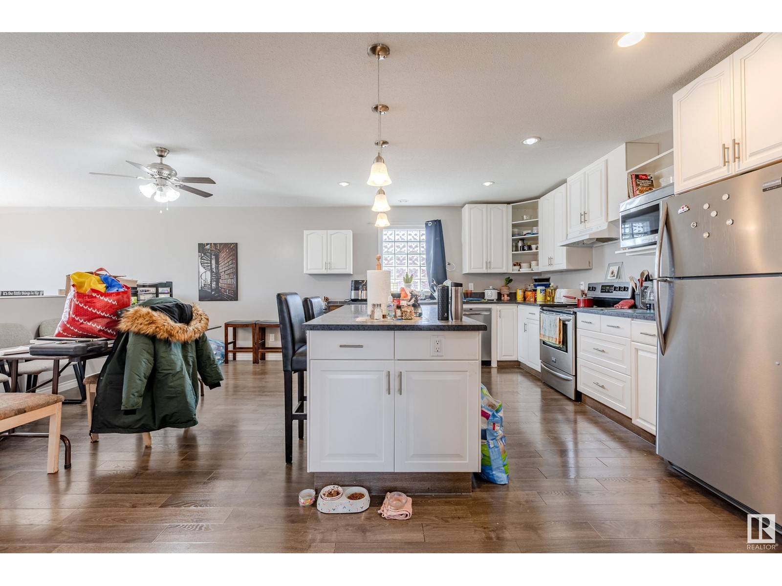 4724 50 Av Property Photo 7
