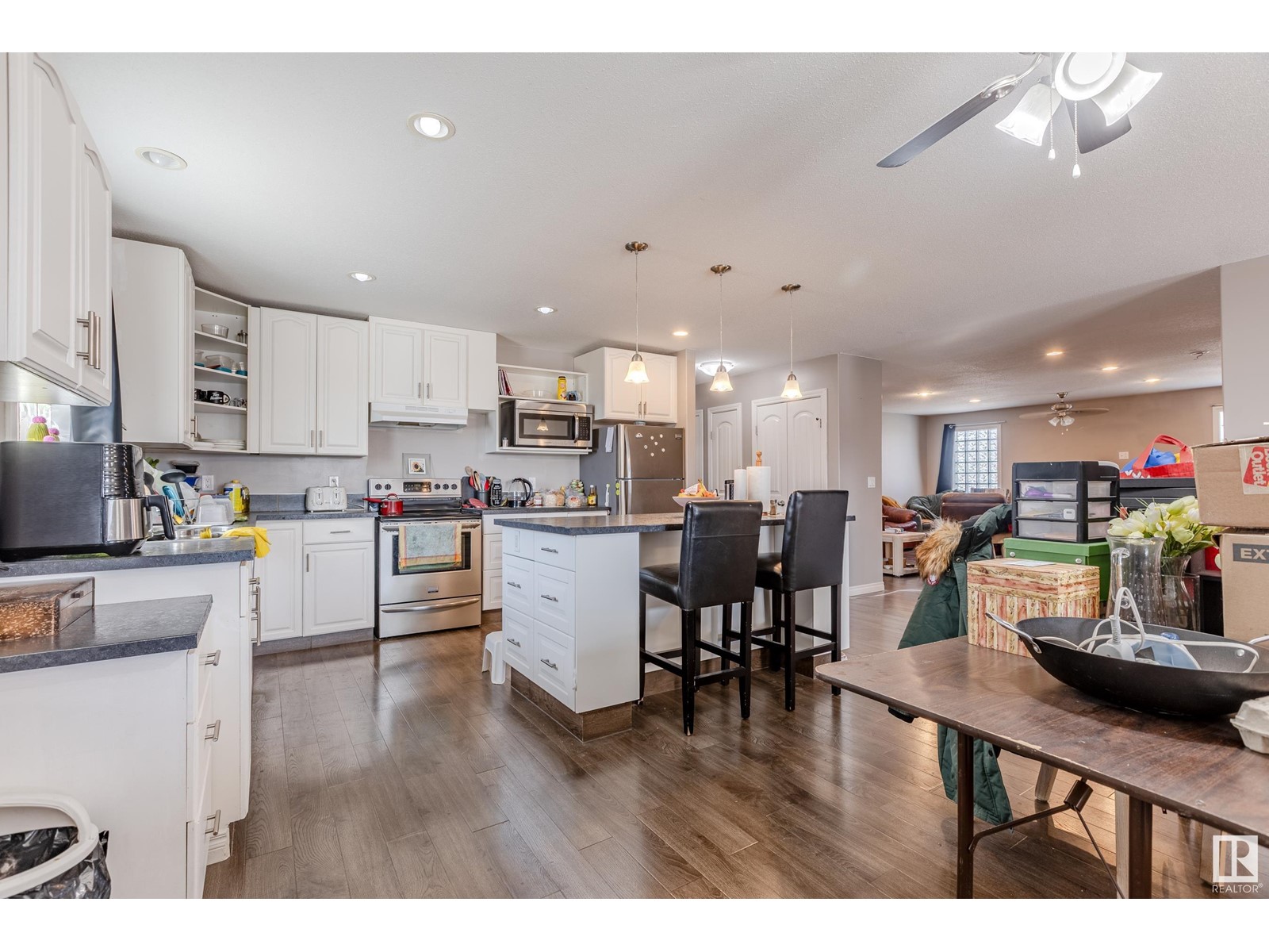 4724 50 Av Property Photo 8