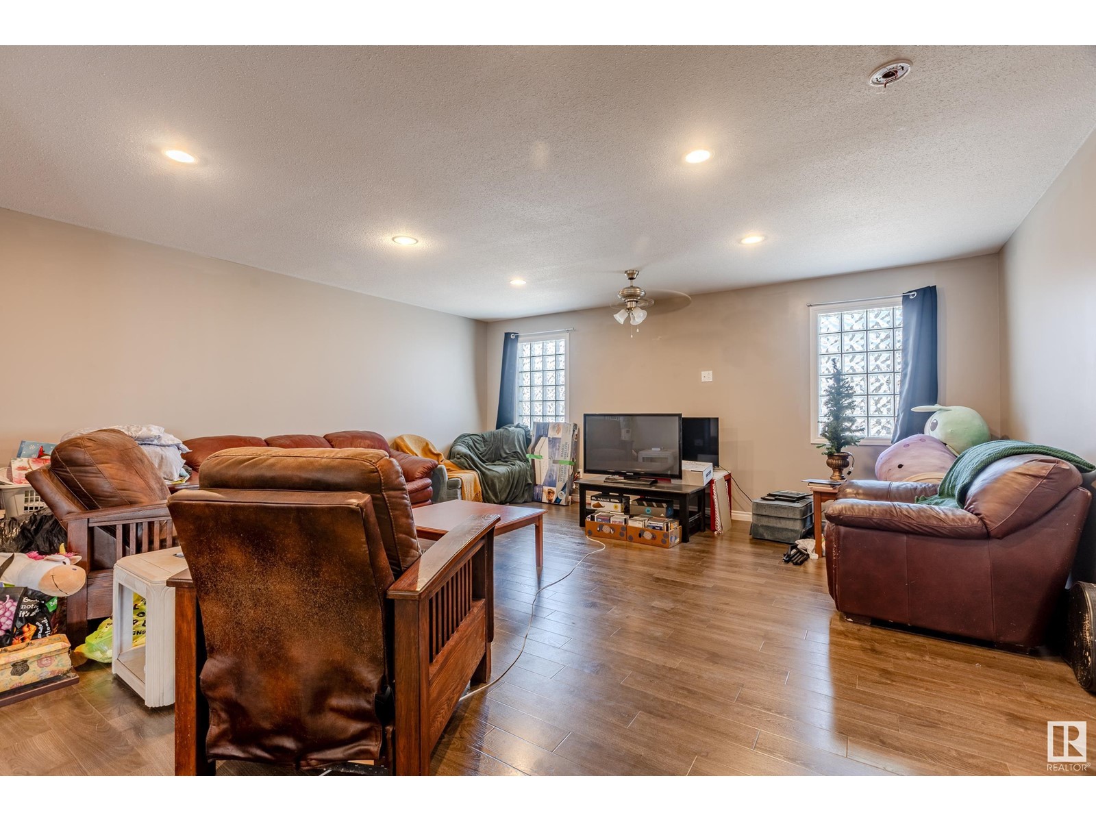 4724 50 Av Property Photo 9