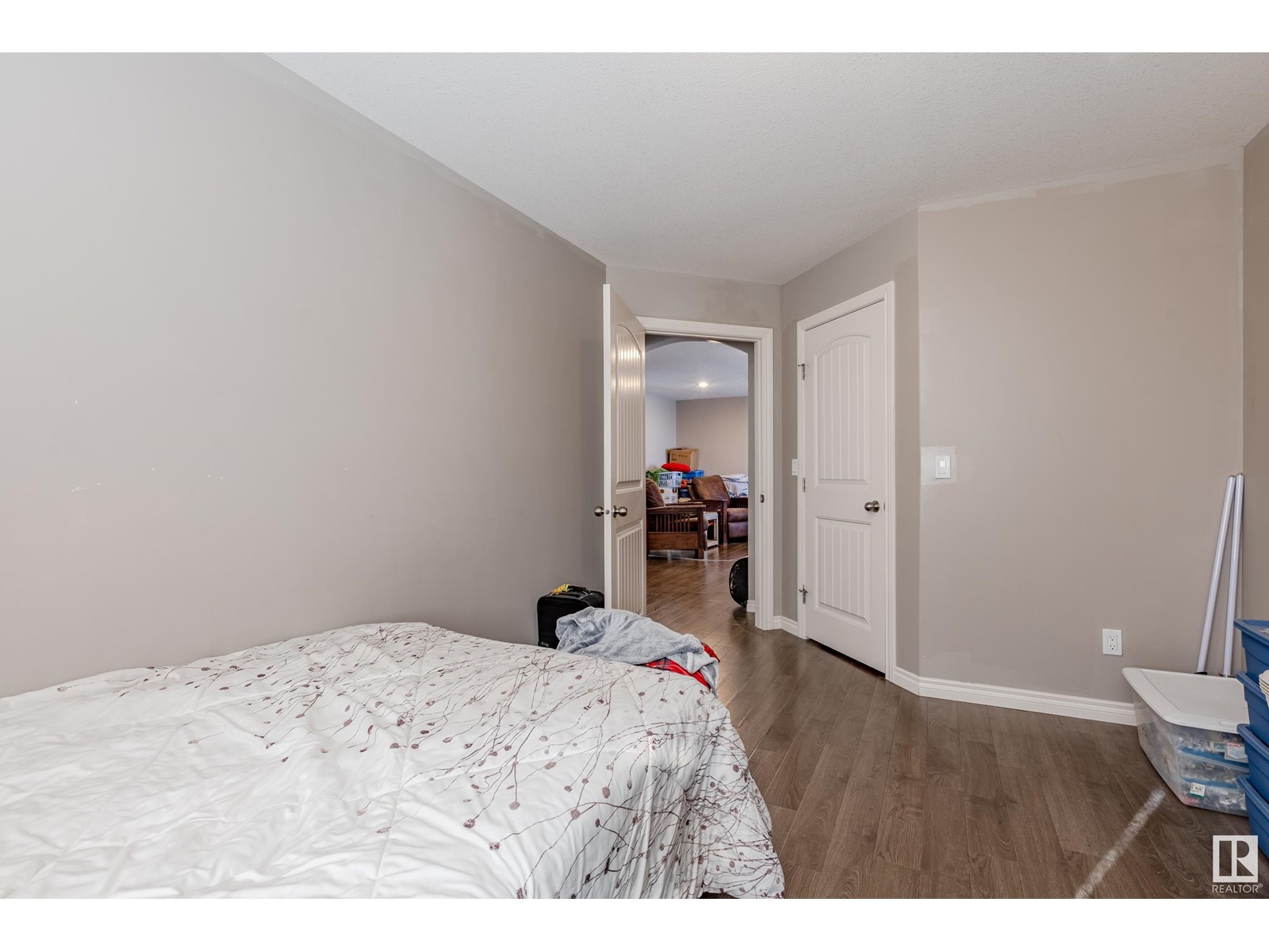 4724 50 Av Property Photo 13