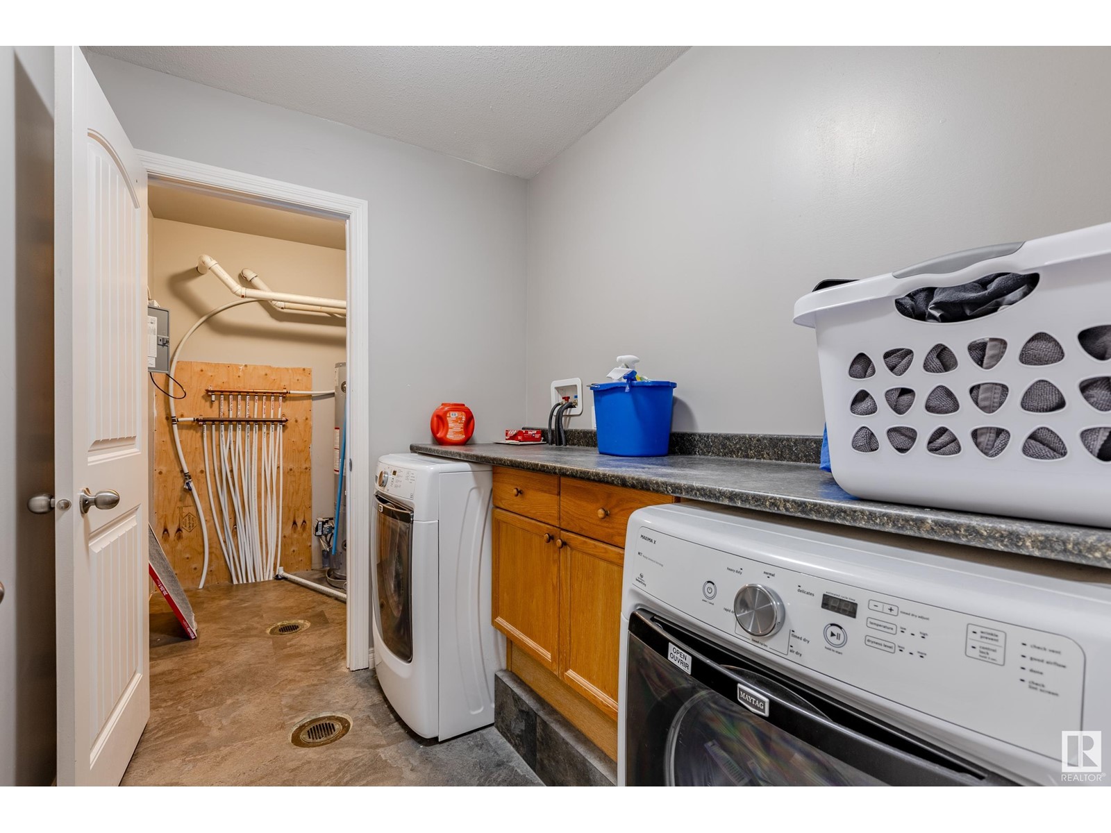 4724 50 Av Property Photo 14