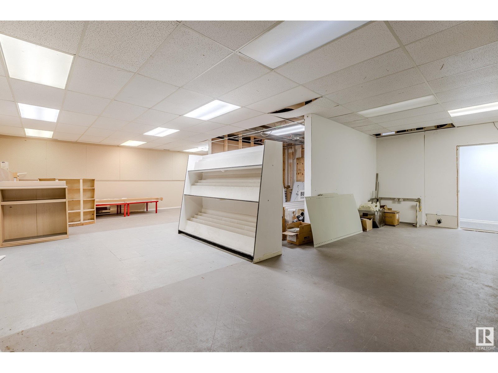4724 50 Av Property Photo 33