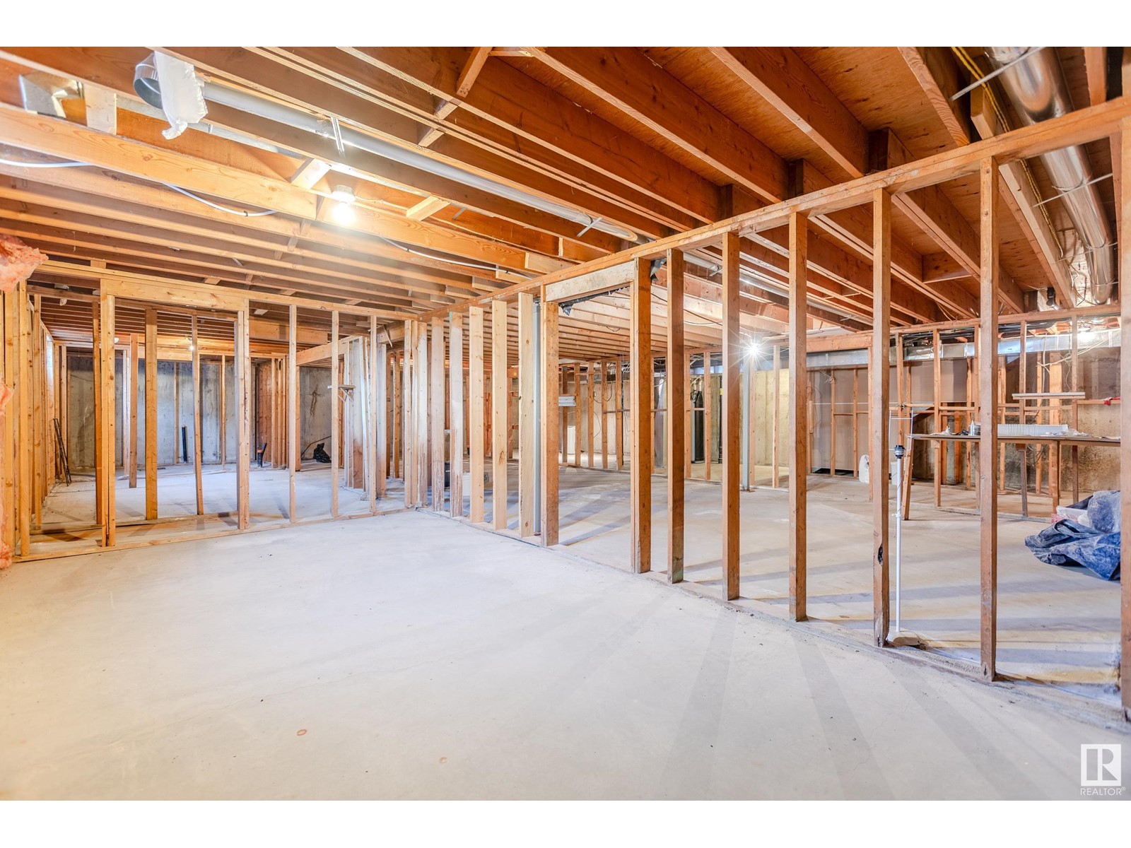 4724 50 Av Property Photo 37