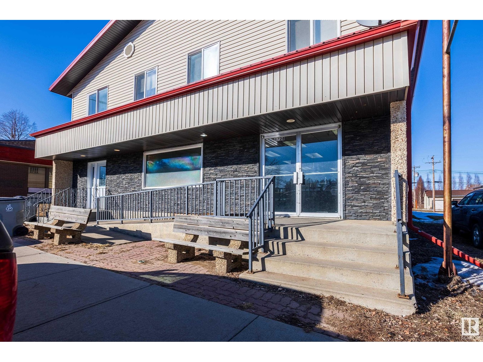 4724 50 Av Property Photo 39