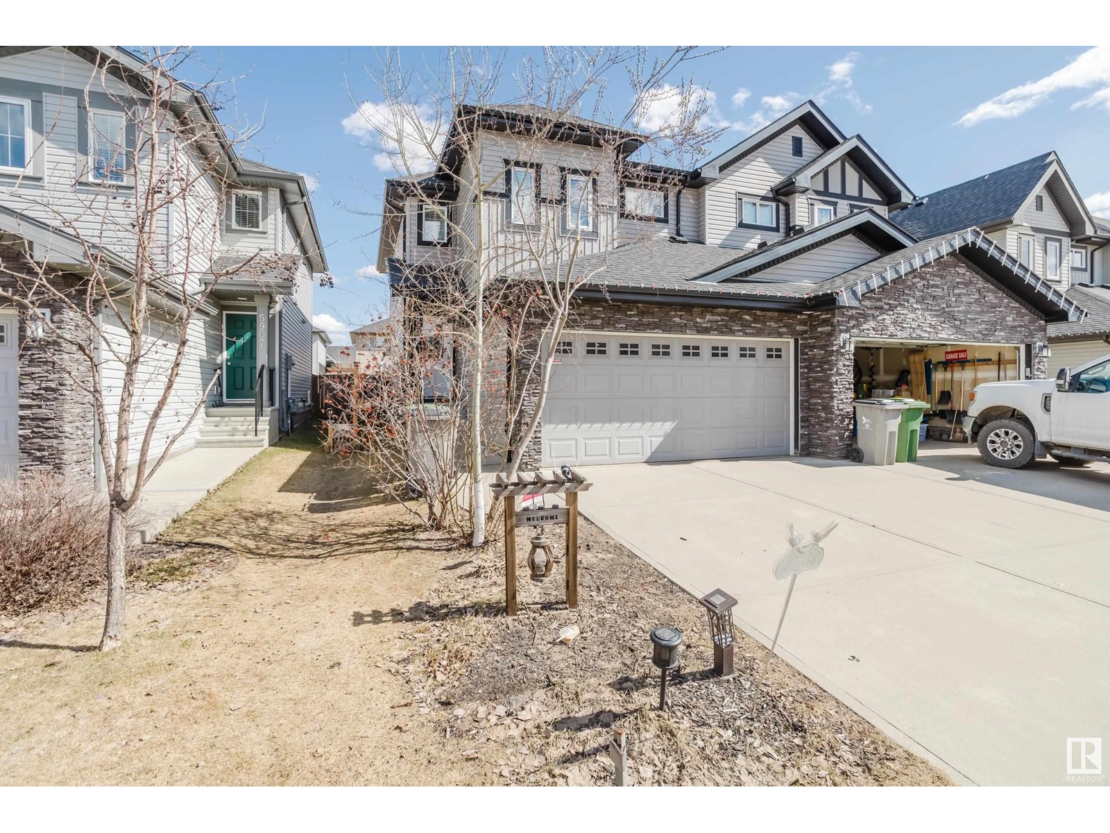5905 64 St Property Photo
