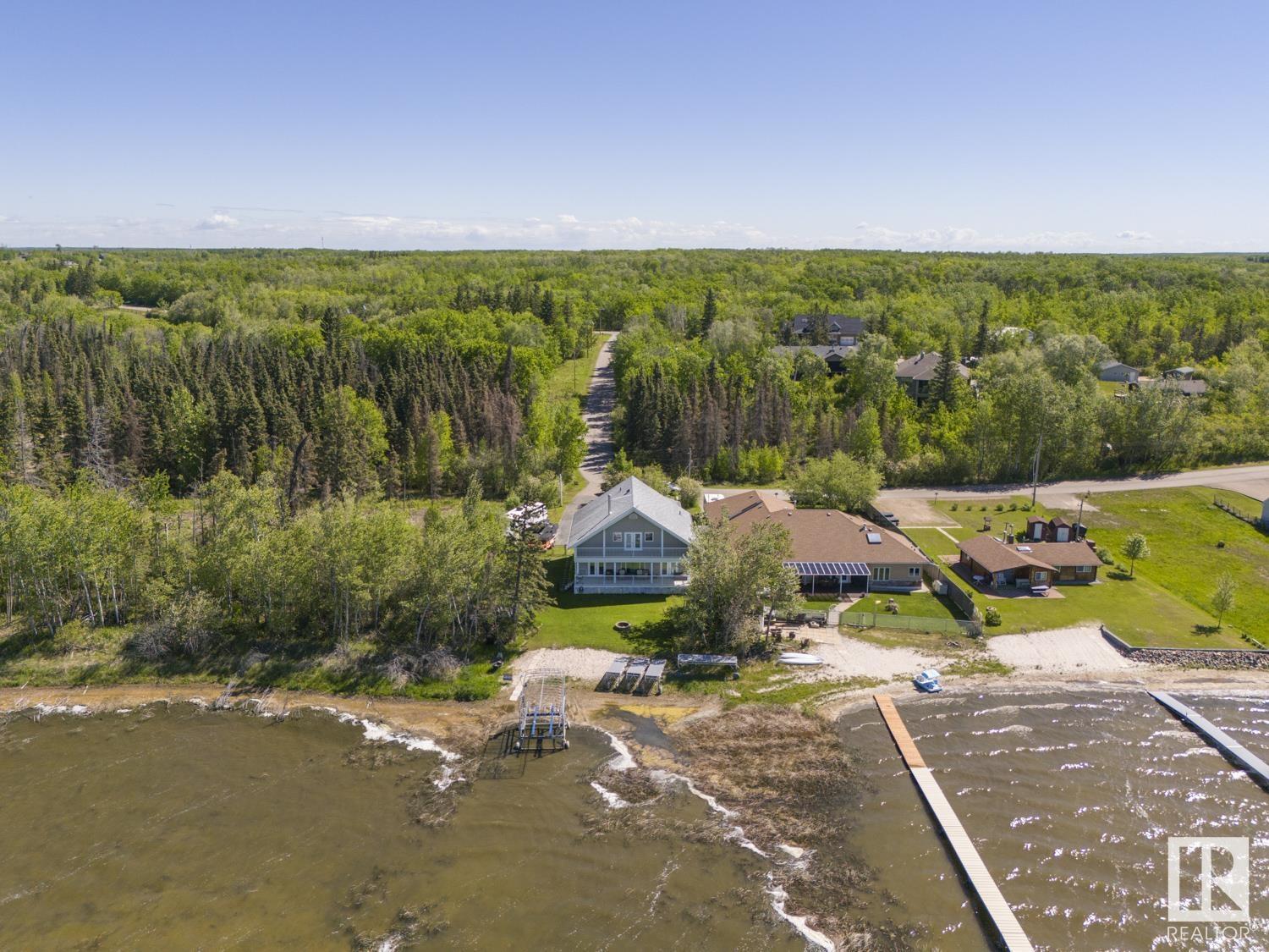 47 Grosbeak Cr Property Photo 1