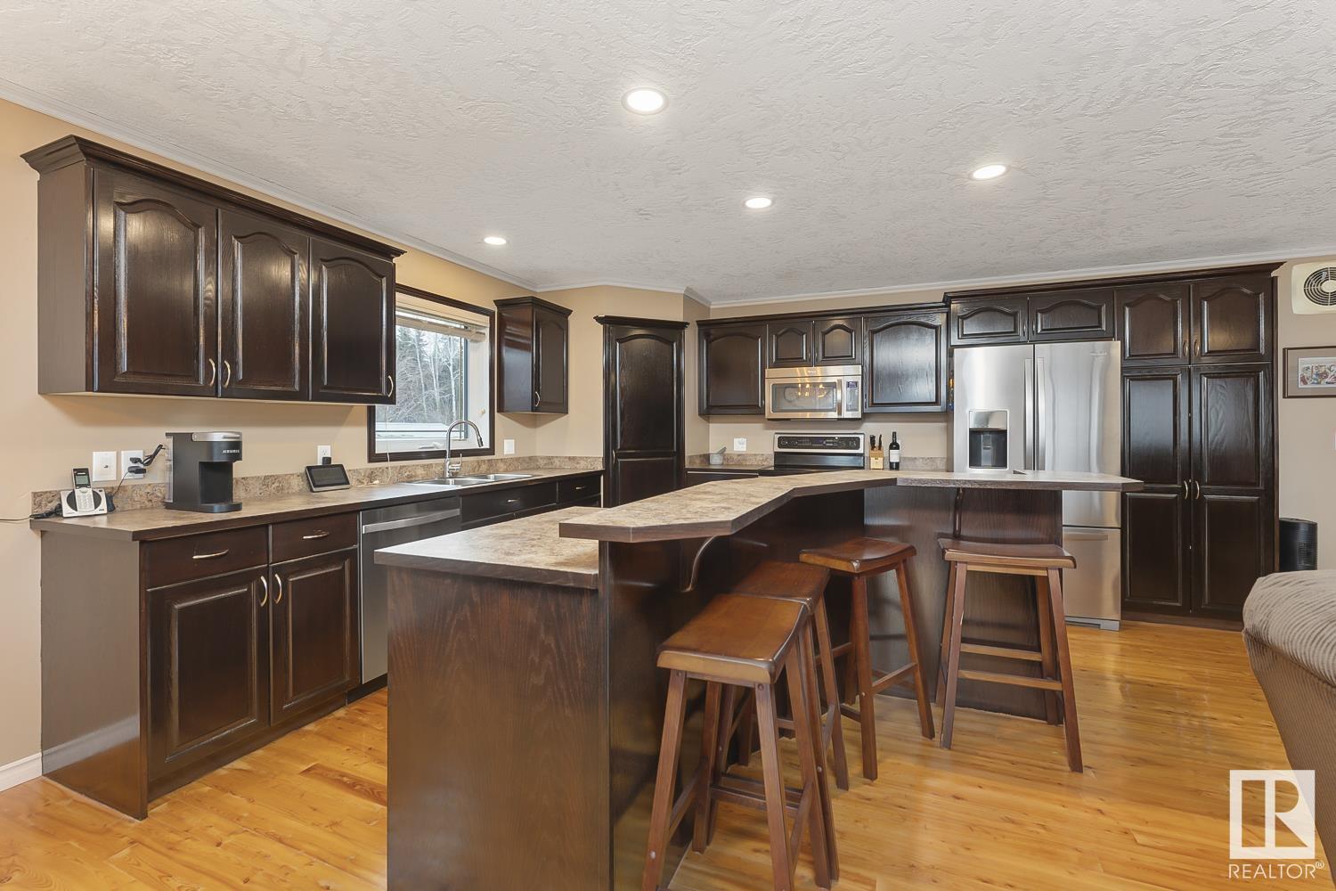 47 Grosbeak Cr Property Photo 14