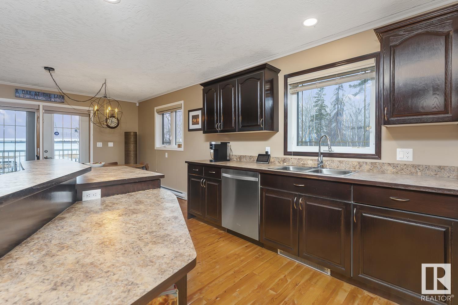 47 Grosbeak Cr Property Photo 17