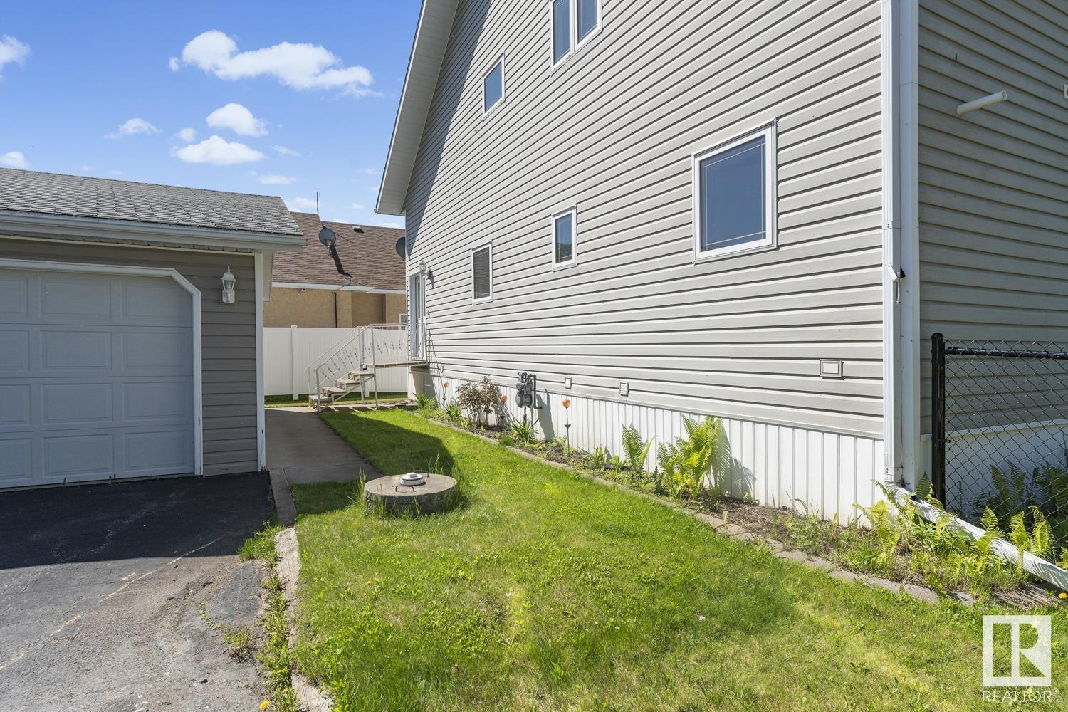 47 Grosbeak Cr Property Photo 32