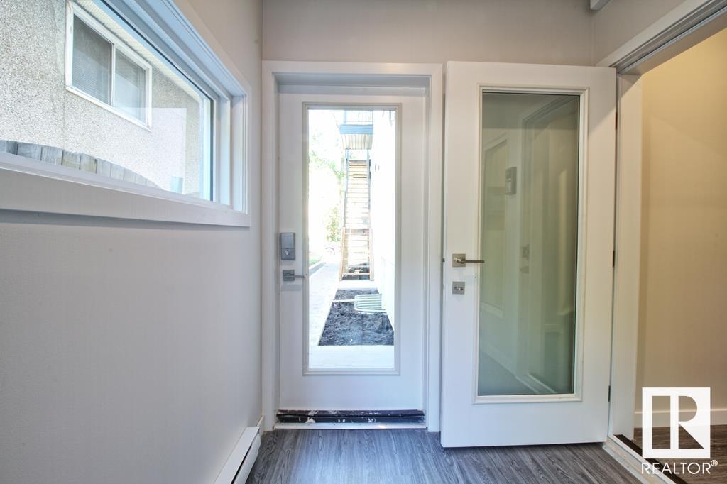 9859 85 Av Nw Property Photo 4
