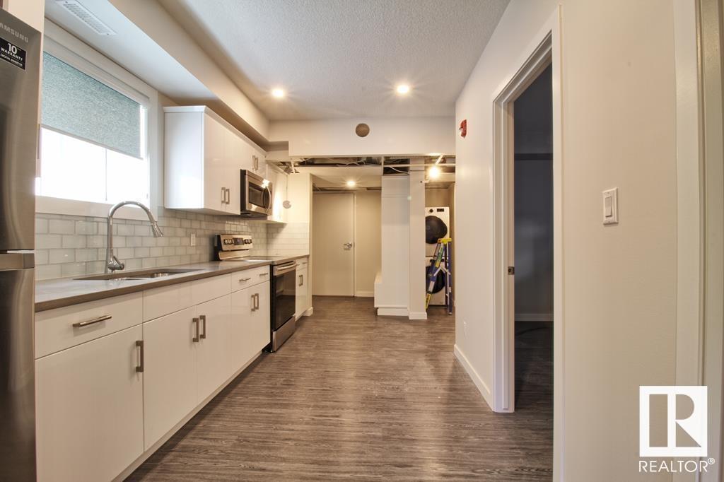 9859 85 Av Nw Property Photo 9