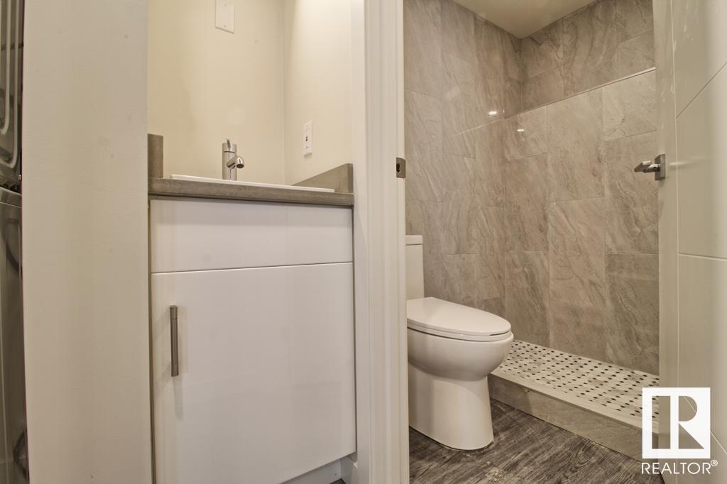 9859 85 Av Nw Property Photo 14