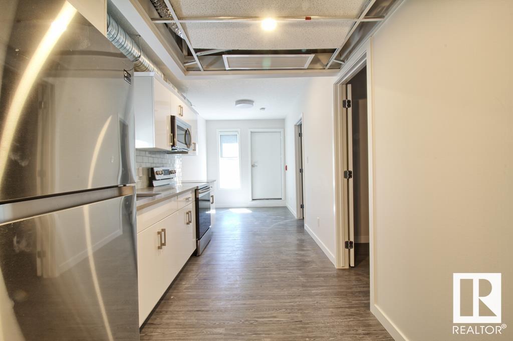 9859 85 Av Nw Property Photo 19