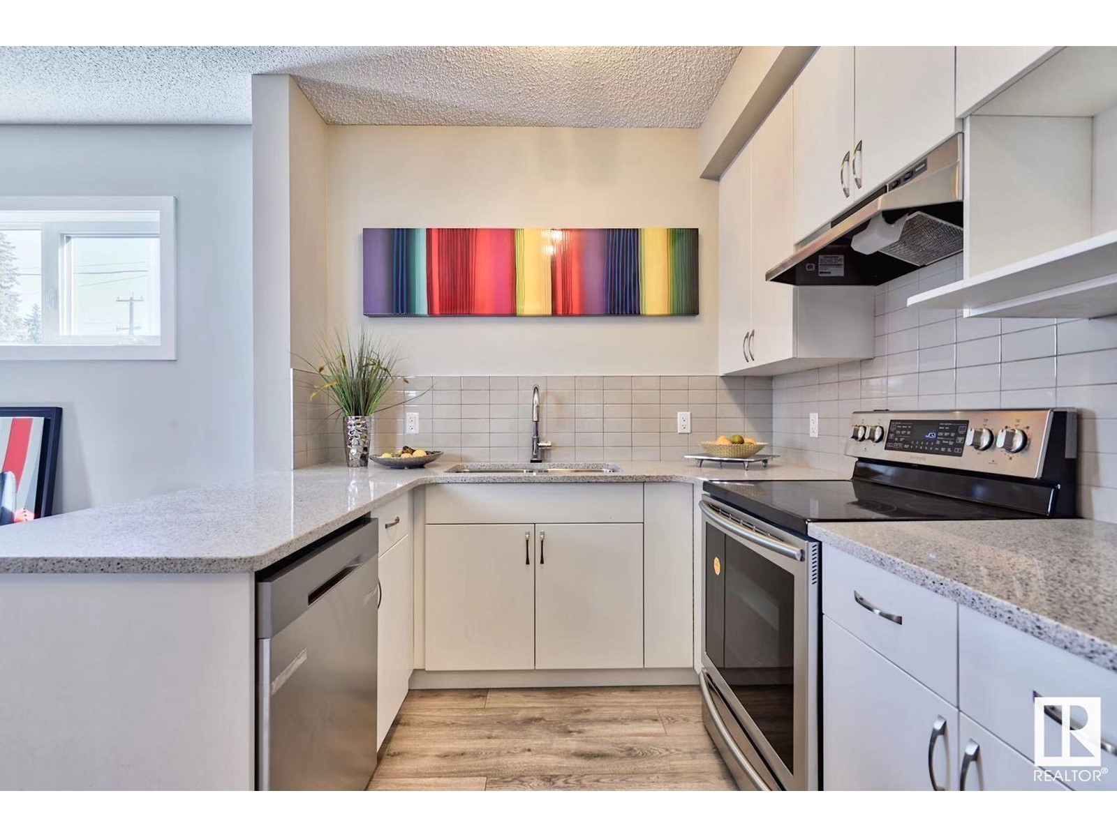 10916 University Av Nw Property Photo 10