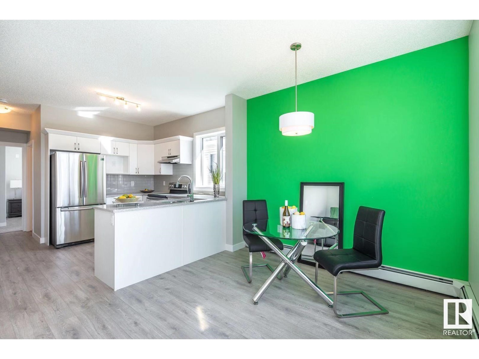 10916 University Av Nw Property Photo 17