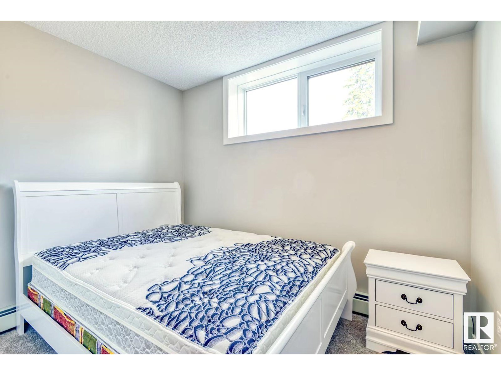 10916 University Av Nw Property Photo 24